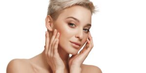 beautiful female face perfect clean skin face white beauty care skin treatment health spa cosmetic concept 155003 33319 11zon نکات کلیدی برای حفظ جوانی پوست در دهه‌های مختلف زندگی